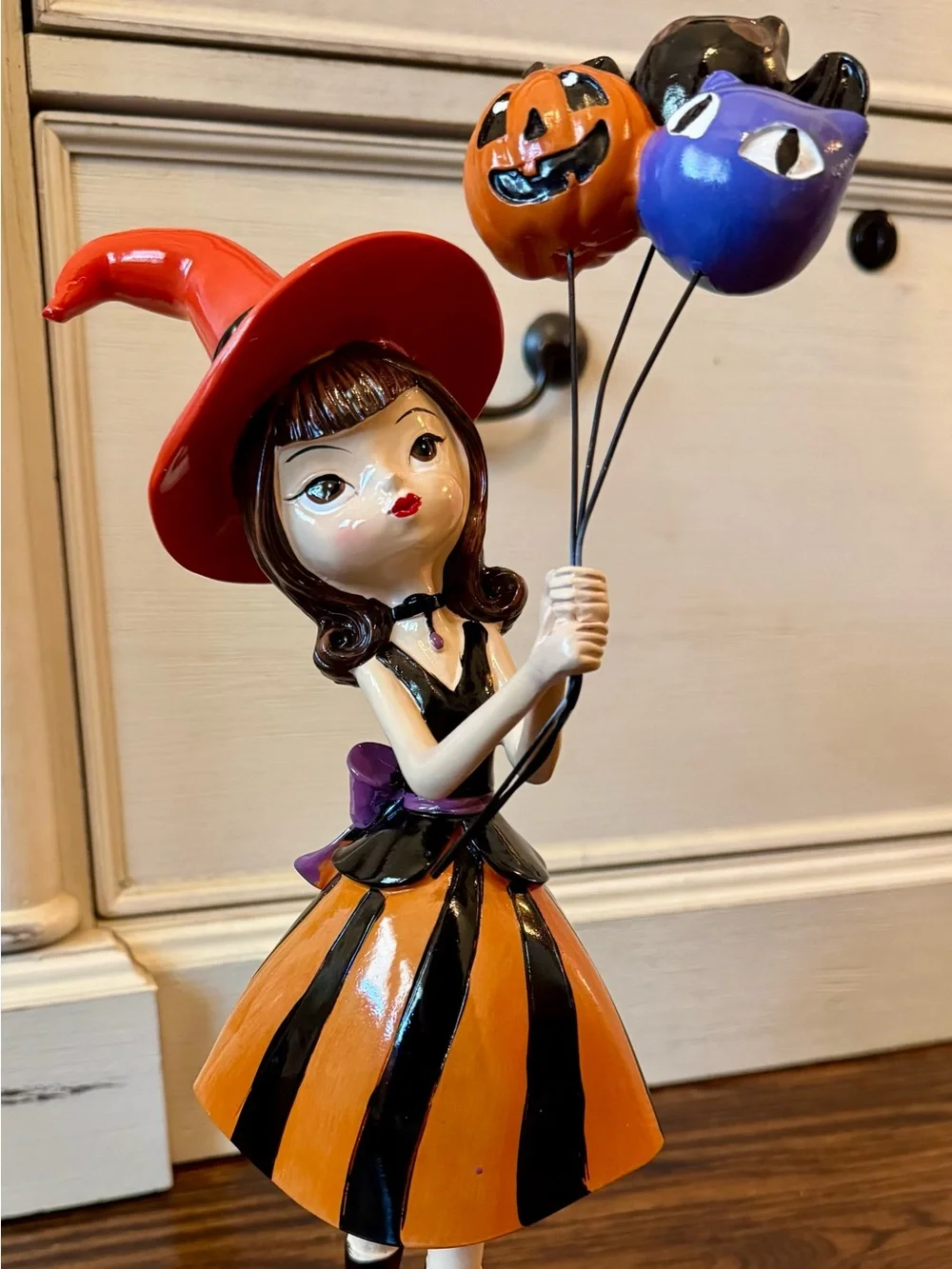 Viral Bella Lux Girl In Witch Costume Dress With Halloween Balloons